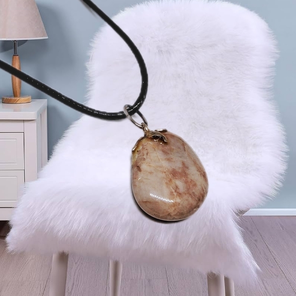 .👣4/$20.  Natural Stone Pendant with Cord Necklace - Picture 5 of 5